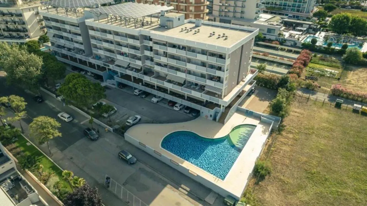 Appartement Modern Flat For 8 People With Swimming Pool à Bibione