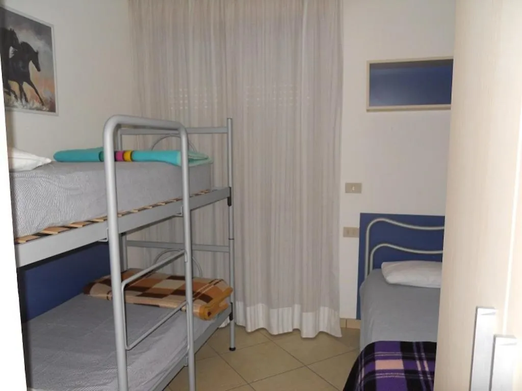 Appartement Modern Flat For 8 People With Swimming Pool à Bibione